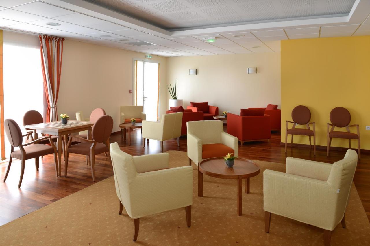 Domitys Les Tours D'Or Aparthotel Perpignan Exteriör bild